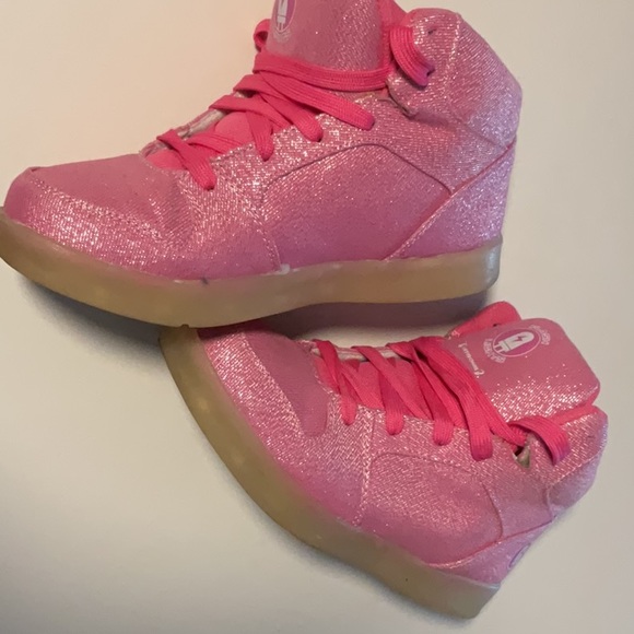 Light up pink sparkle - Picture 2 of 10